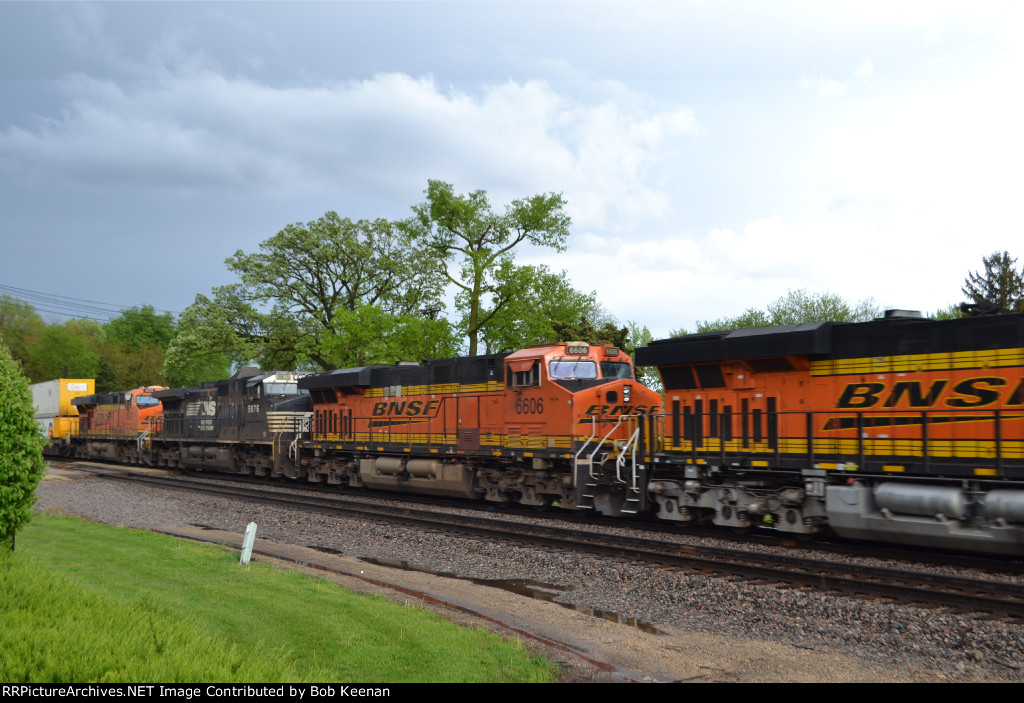 BNSF 6609